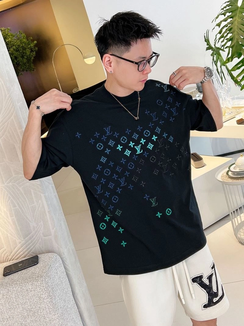 Louis Vuitton T-Shirts GoAnywhere 133355