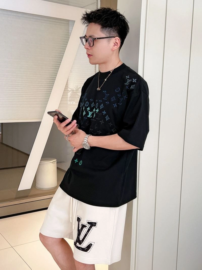 Louis Vuitton T-Shirts GoAnywhere 133355