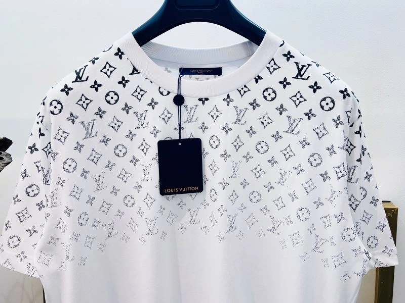 Louis Vuitton T-Shirts Packable 133366