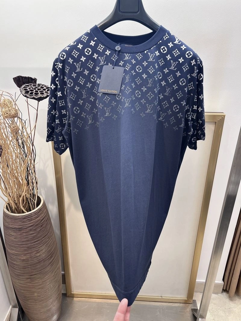 Elegant Louis Vuitton T-Shirts 133357