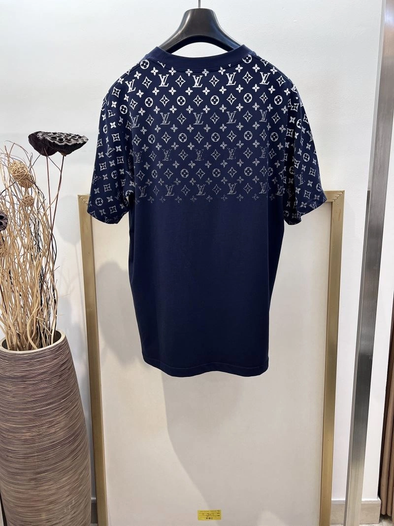 Elegant Louis Vuitton T-Shirts 133357