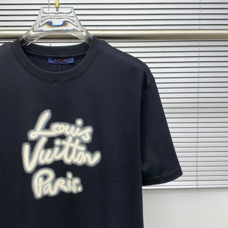 Affordable Louis Vuitton T-Shirts 133375