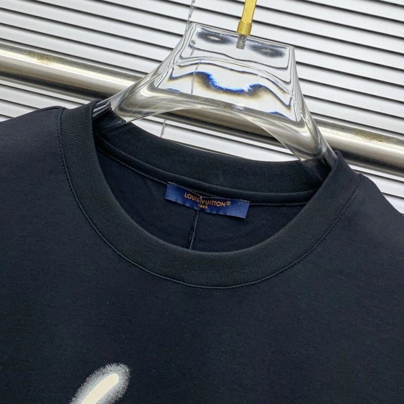Affordable Louis Vuitton T-Shirts 133375
