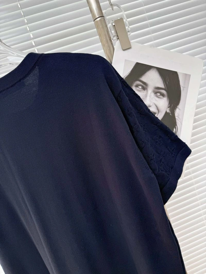 Louis Vuitton T-Shirts Youthful 133368