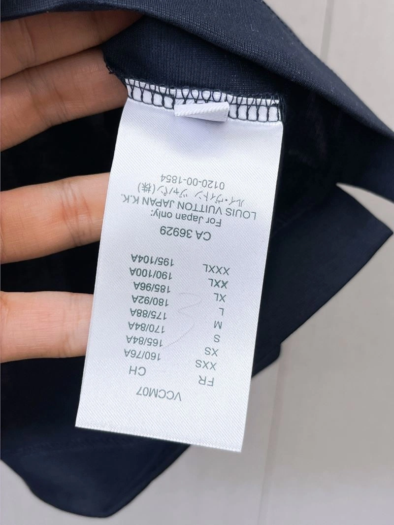 Bold Louis Vuitton T-Shirts 133372