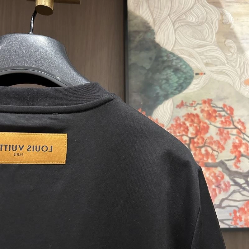 Louis Vuitton T-Shirts GoAnywhere 133354