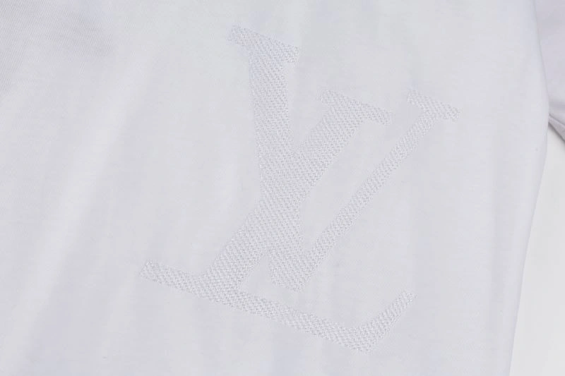 Louis Vuitton T-Shirts Upgraded 133381