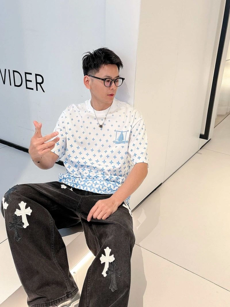 ComfortFit Louis Vuitton T-Shirts 133356