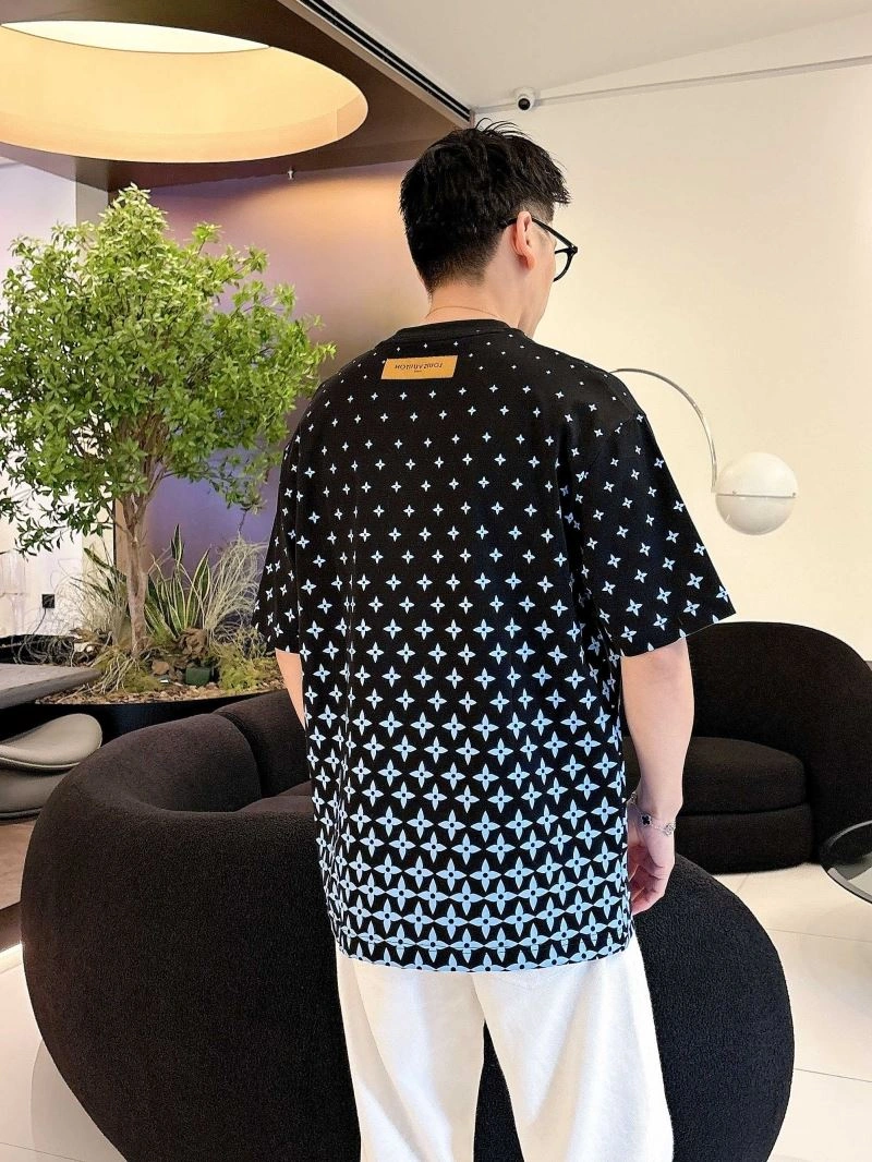 Louis Vuitton T-Shirts Trendy 133379