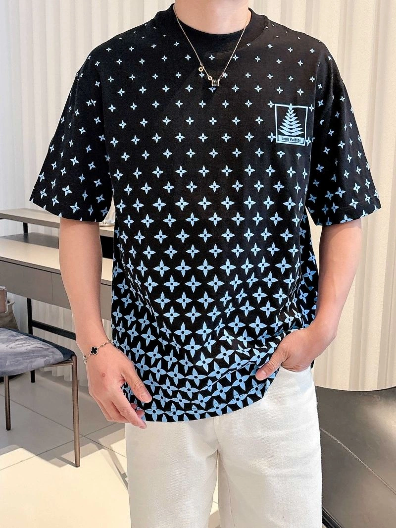Louis Vuitton T-Shirts Trendy 133379