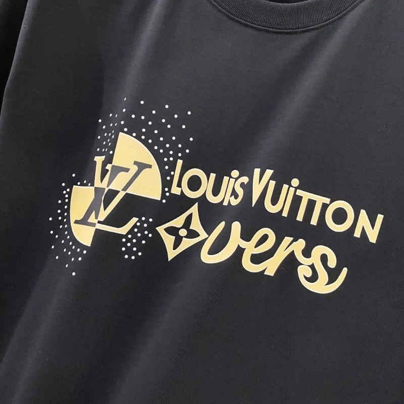 Affordable Louis Vuitton T-Shirts 133360