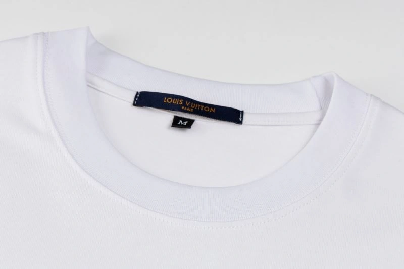 Supportive Louis Vuitton T-Shirts 133352