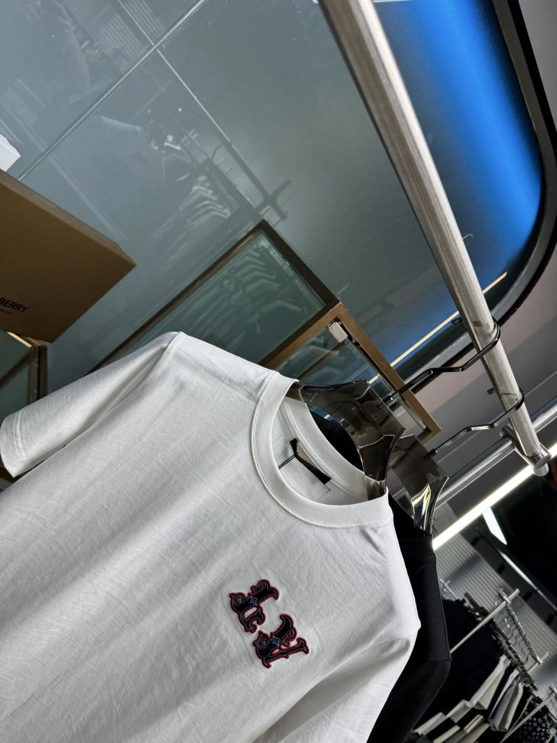 Louis Vuitton T-Shirts TravelReady 133348
