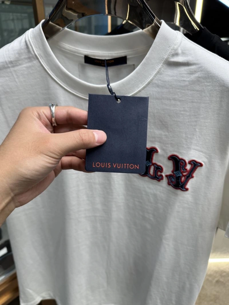 Louis Vuitton T-Shirts TravelReady 133348