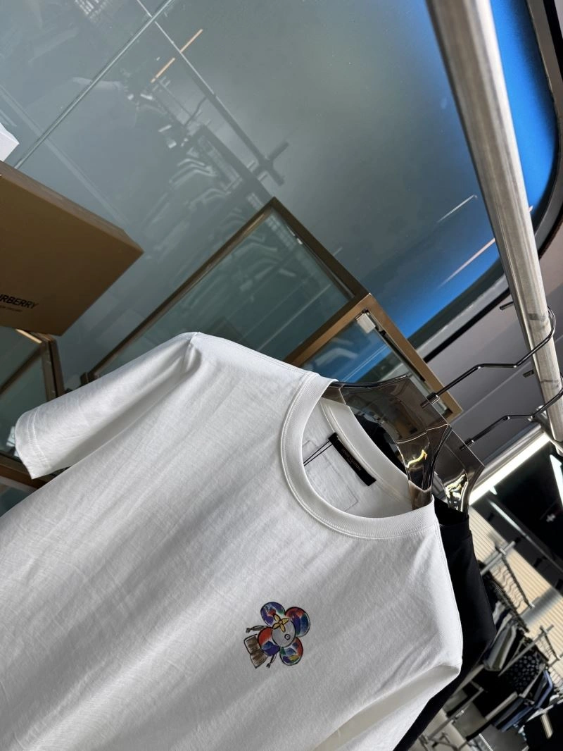 Louis Vuitton T-Shirts HighPerformance 133350