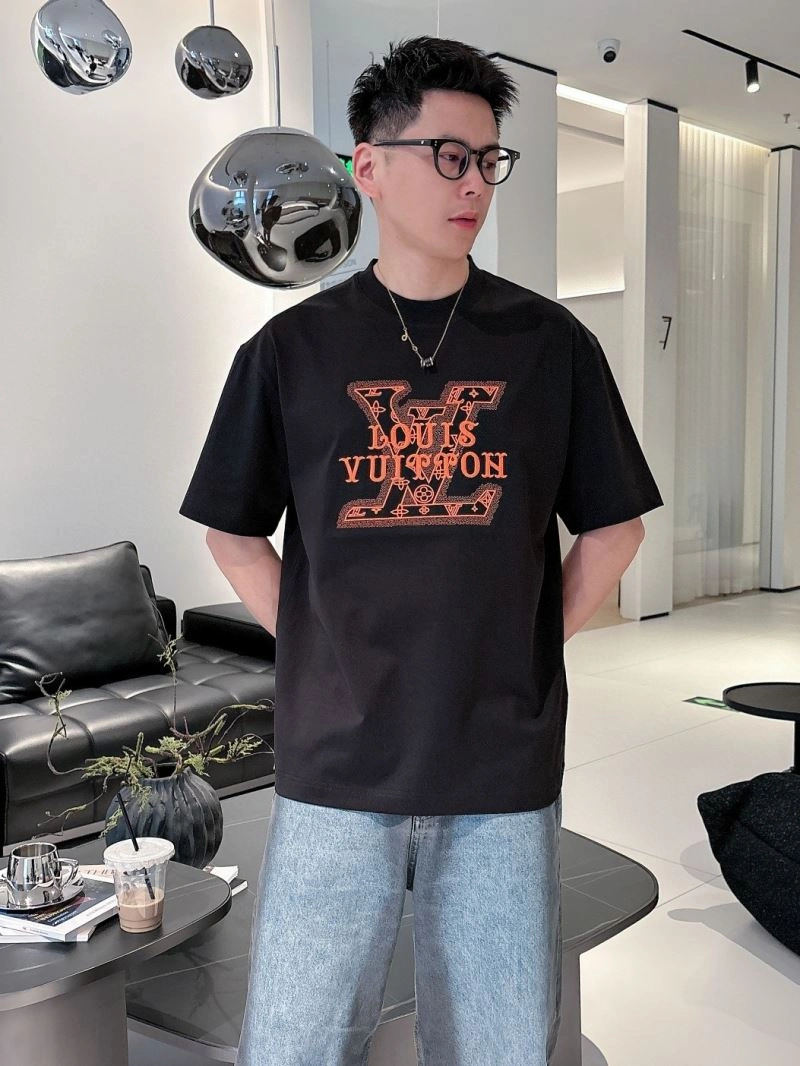 Louis Vuitton T-Shirts Comfortable 133345
