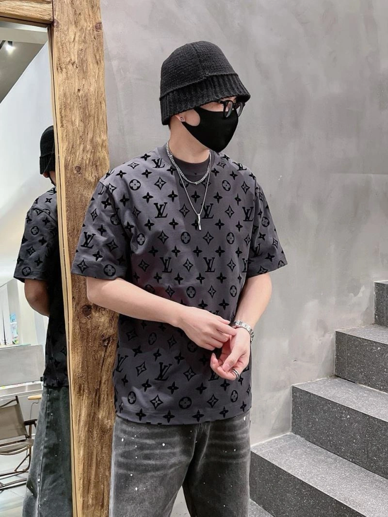 Upgraded Louis Vuitton T-Shirts 133334