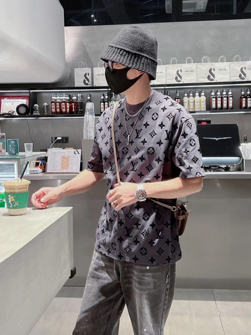 Upgraded Louis Vuitton T-Shirts 133334