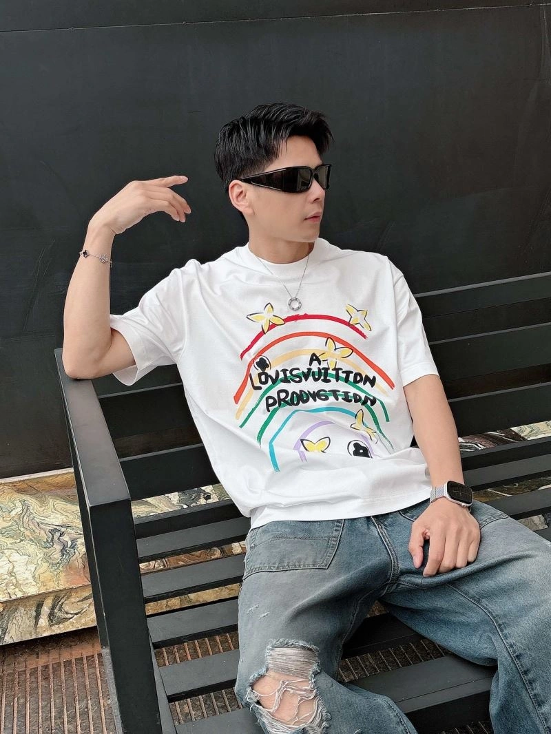 Colorful Louis Vuitton T-Shirts 133315