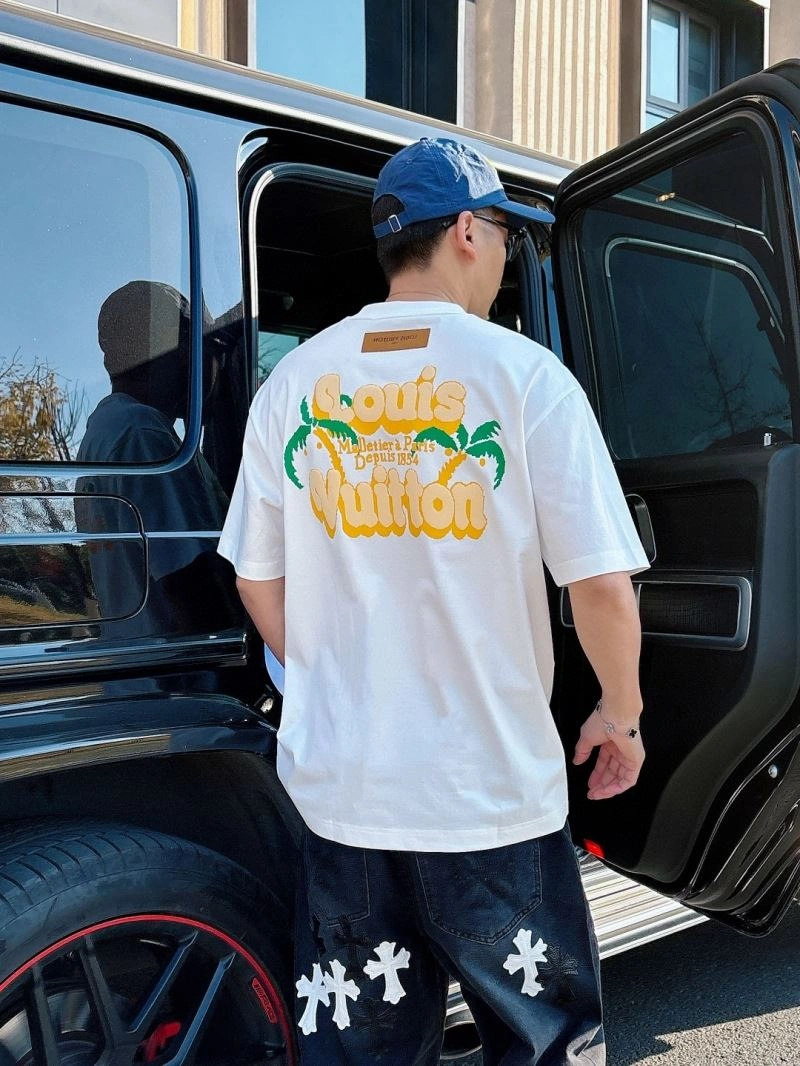 Louis Vuitton T-Shirts Elegant 133337