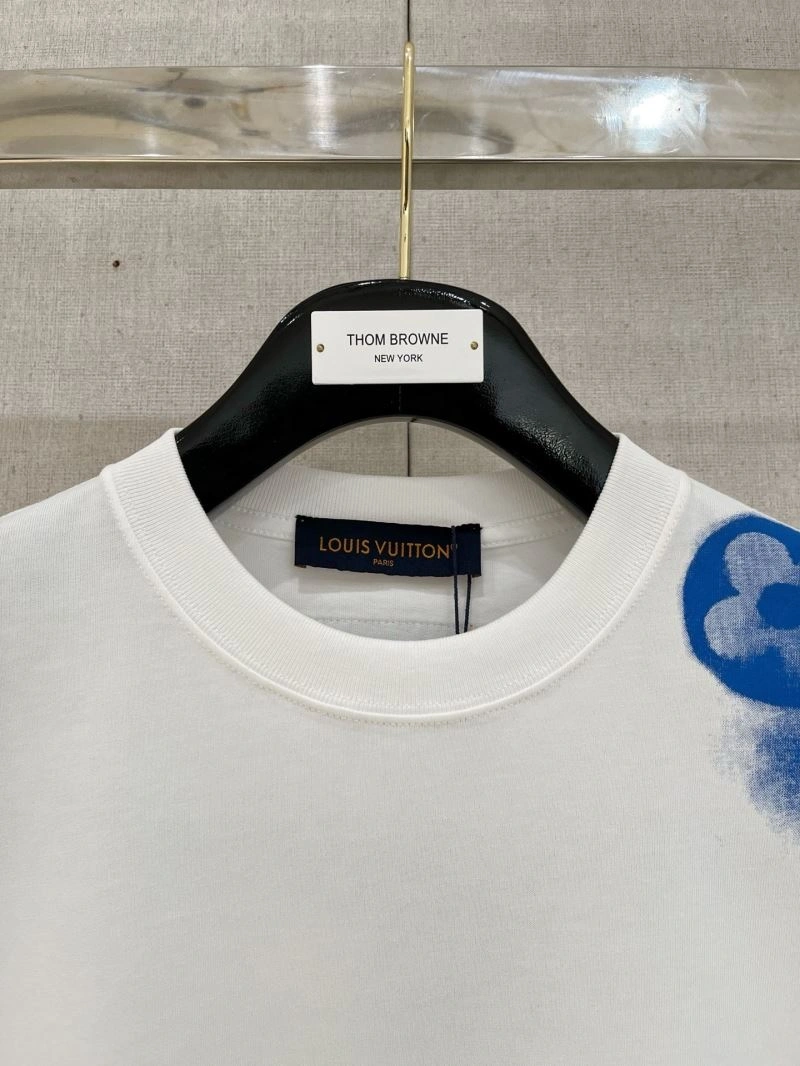 Louis Vuitton T-Shirts MultiPurpose 133327