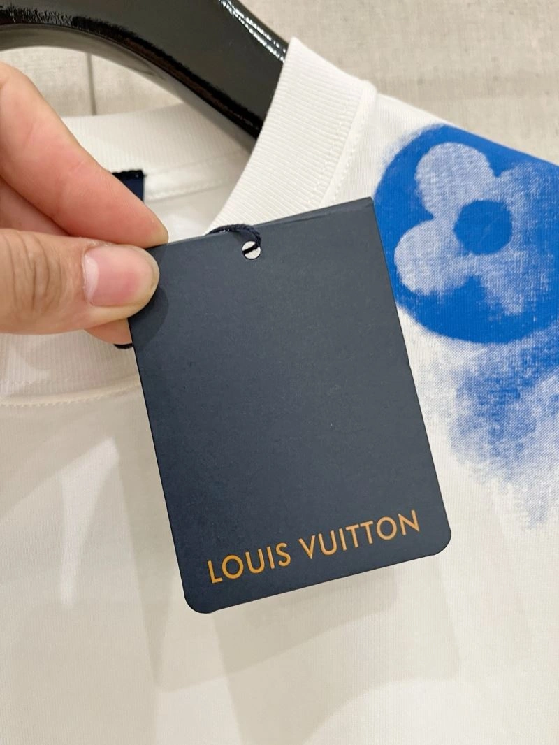 Louis Vuitton T-Shirts MultiPurpose 133327