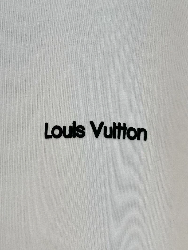 Snug Louis Vuitton T-Shirts 133324