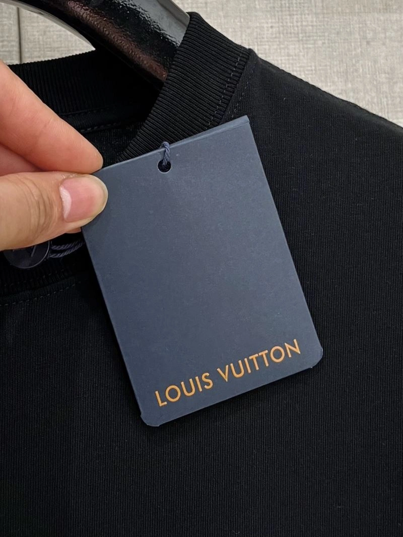 Breathable Louis Vuitton T-Shirts 133319