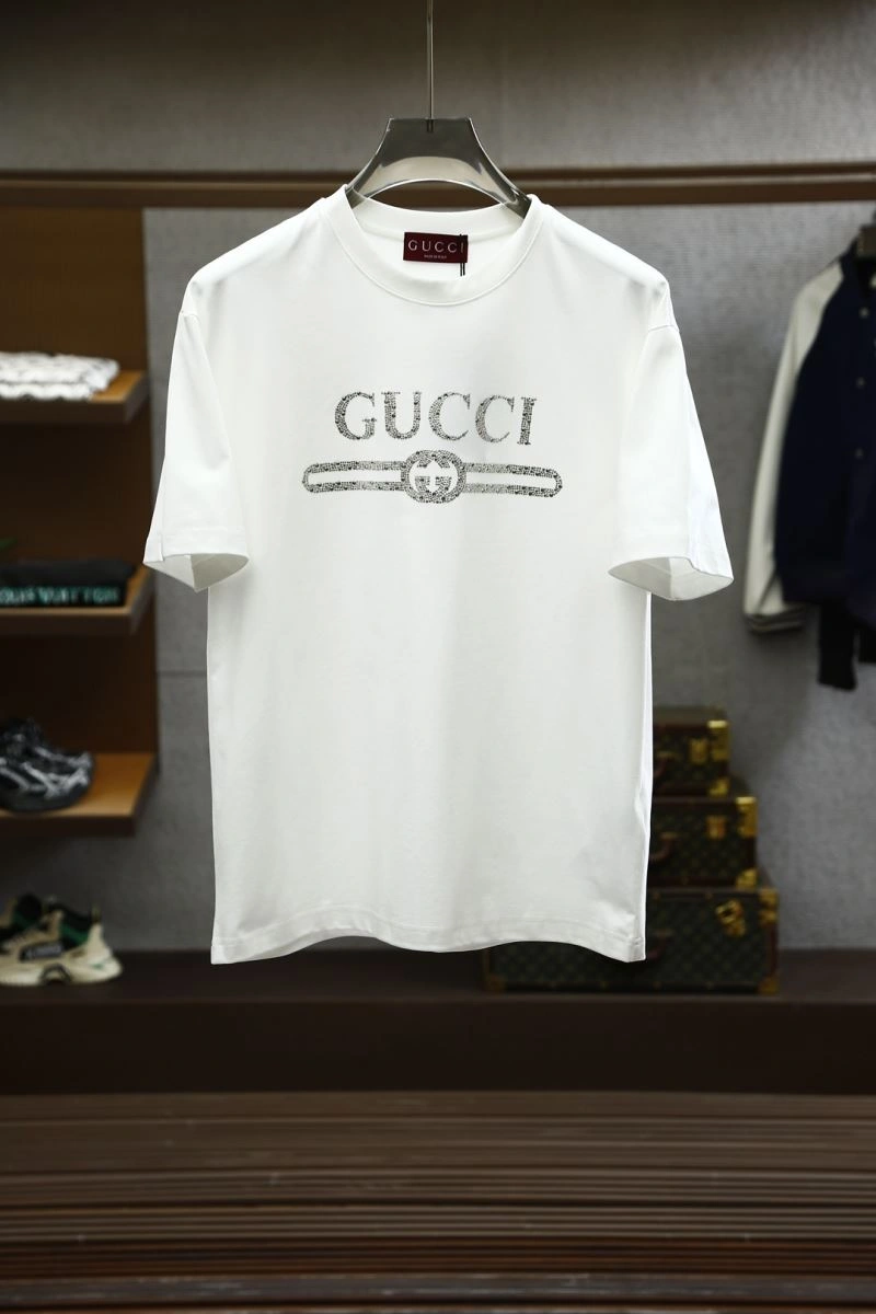 Louis Vuitton T-Shirts ModernLook 133335