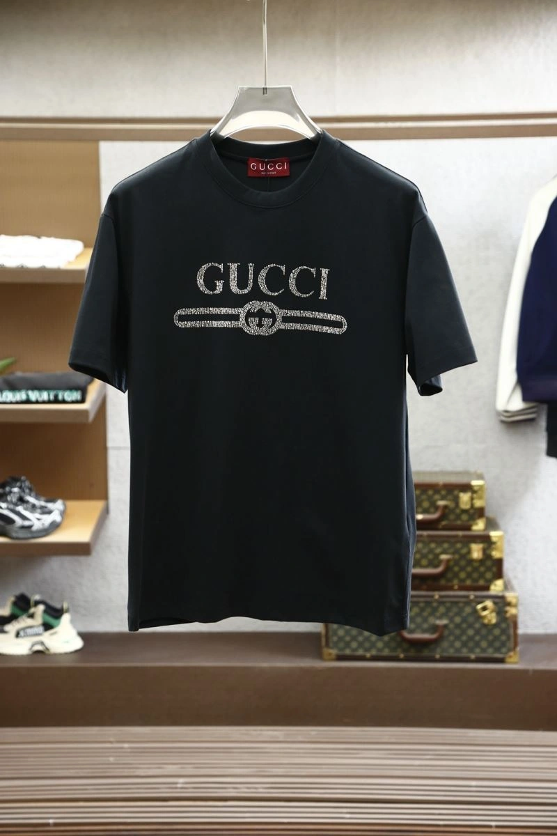 Louis Vuitton T-Shirts ModernLook 133335