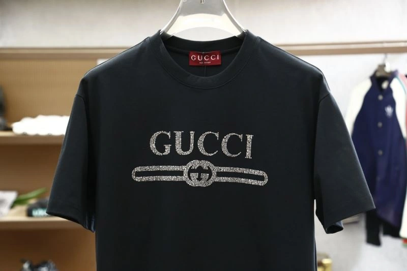 Louis Vuitton T-Shirts ModernLook 133335