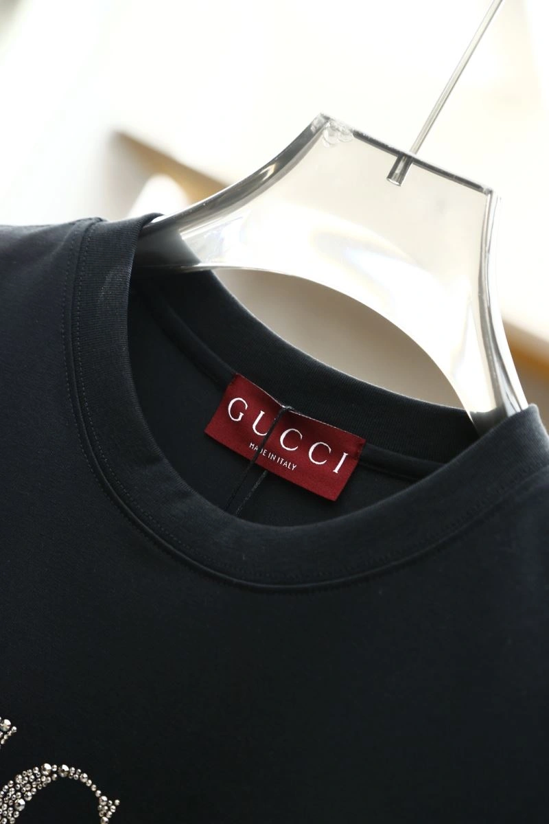 Louis Vuitton T-Shirts ModernLook 133335