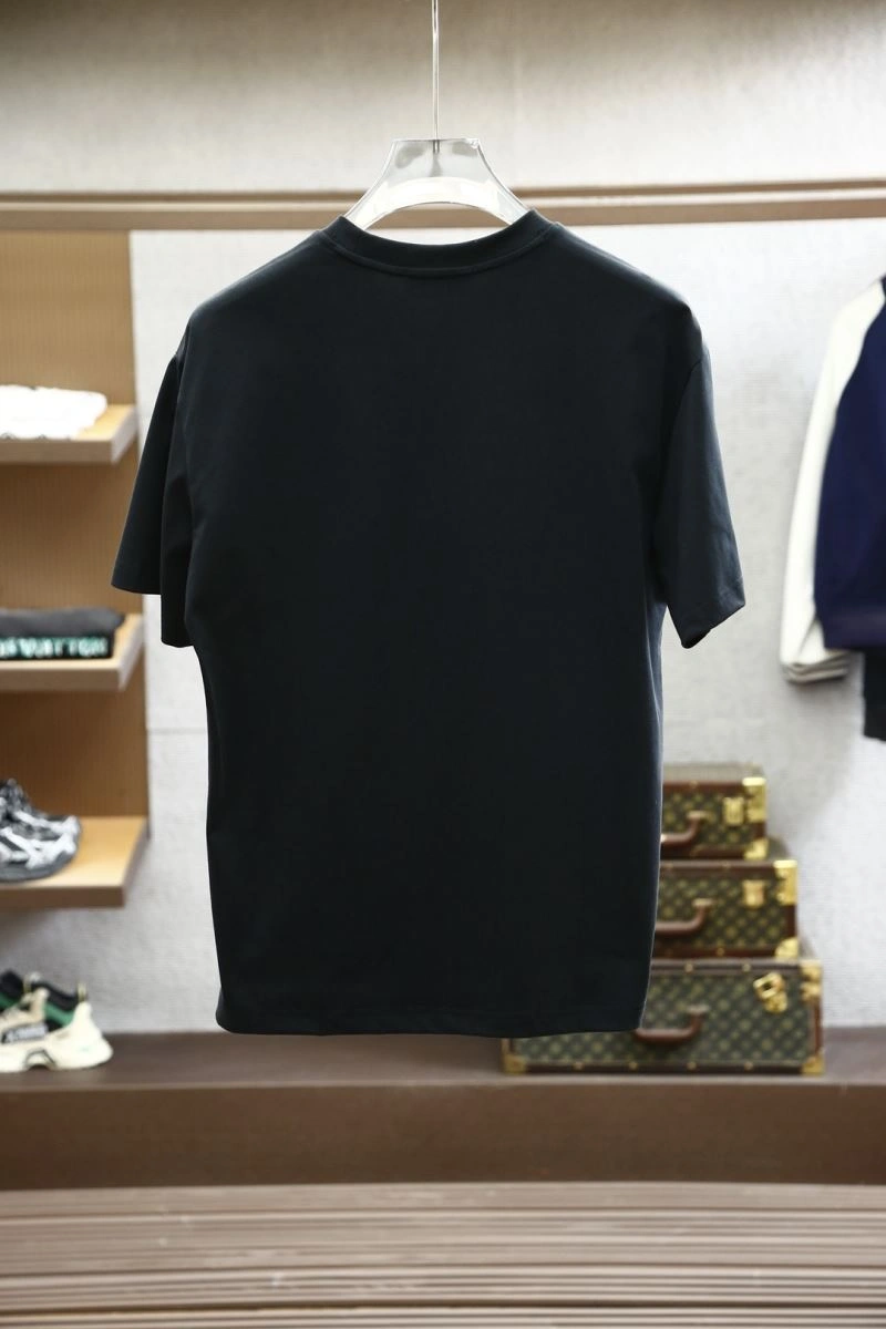 Louis Vuitton T-Shirts ModernLook 133335