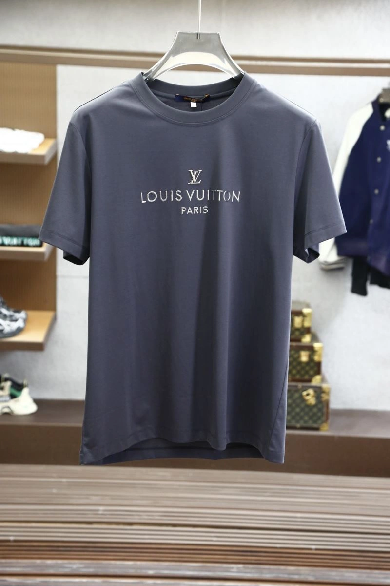 Trendy Louis Vuitton T-Shirts 133320