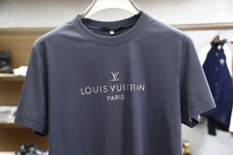 Trendy Louis Vuitton T-Shirts 133320