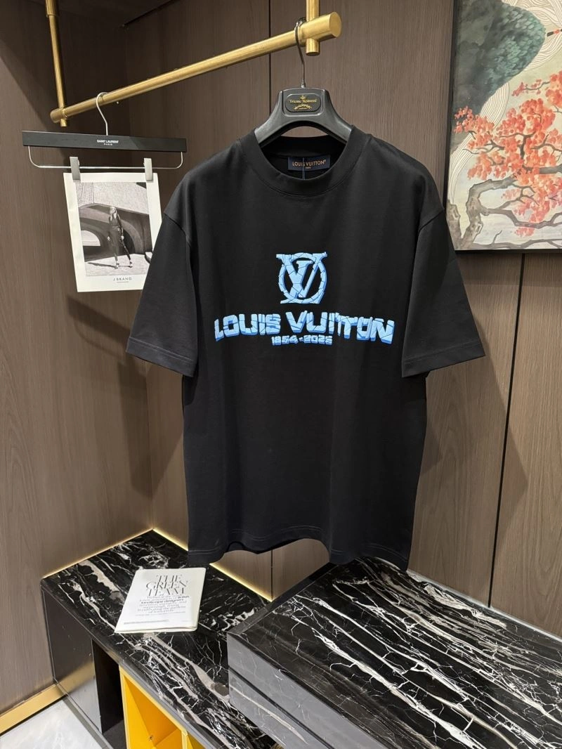 Refined Louis Vuitton T-Shirts 133339