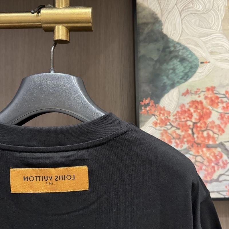 Louis Vuitton T-Shirts Trendy 133333