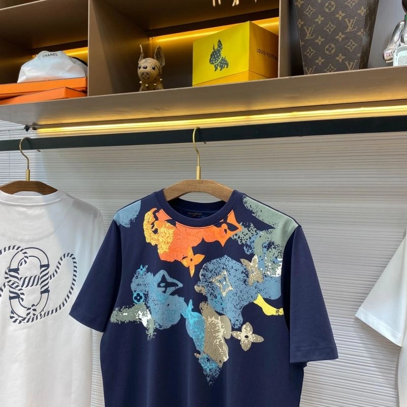 Louis Vuitton T-Shirts Casual 133323