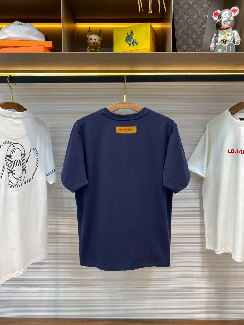 Louis Vuitton T-Shirts Casual 133323