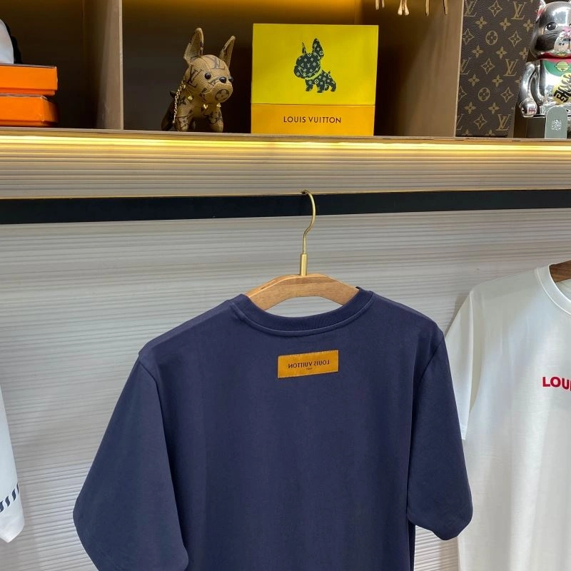 Louis Vuitton T-Shirts Casual 133323
