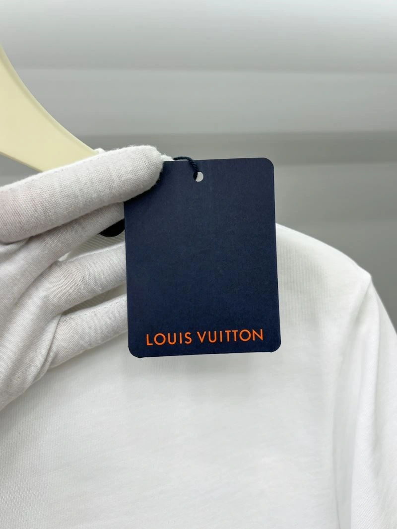 Louis Vuitton T-Shirts Stylish 133312