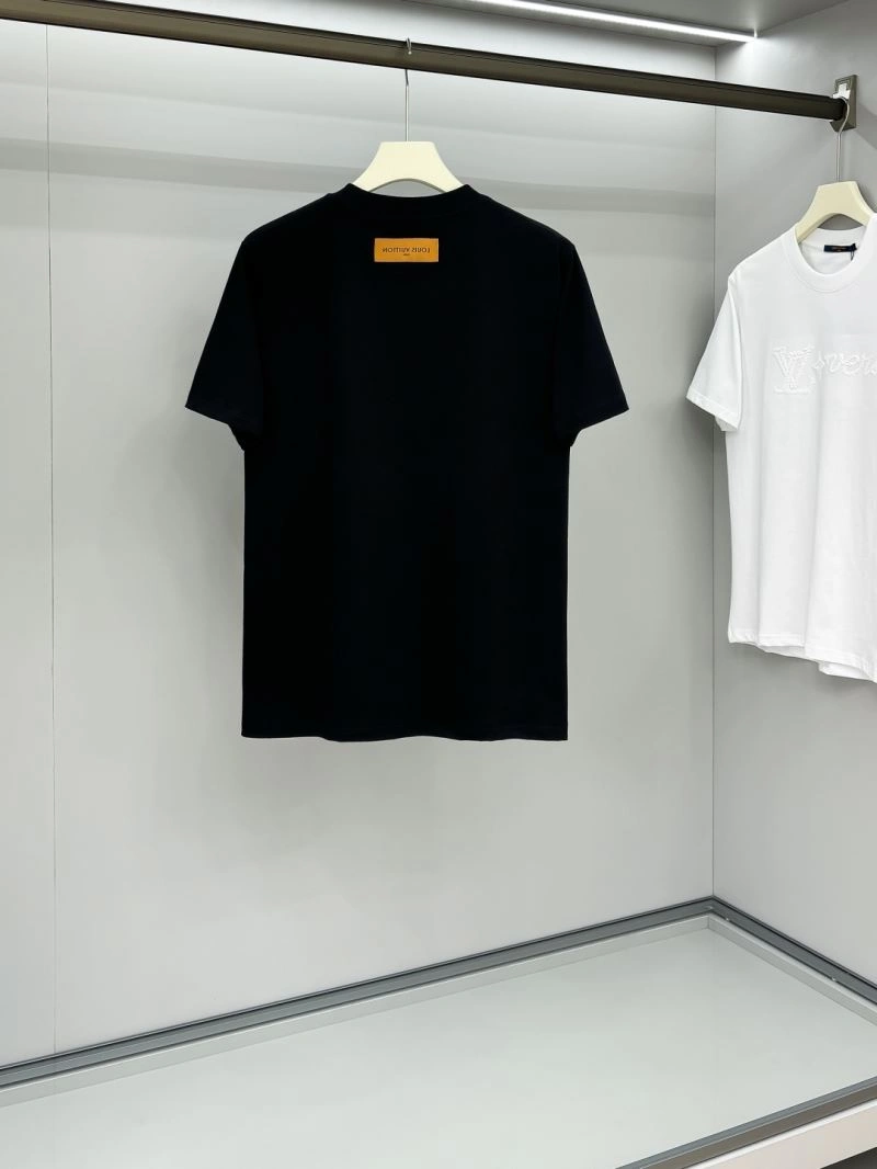 Louis Vuitton T-Shirts Casual 133326