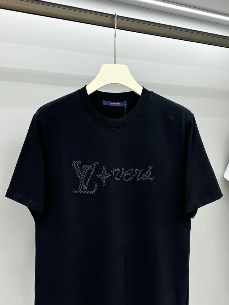 Louis Vuitton T-Shirts Casual 133326