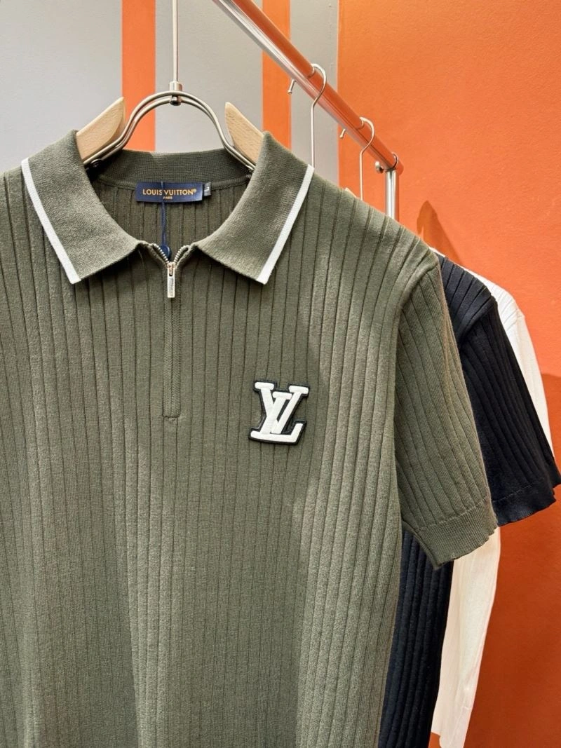 Sleek Louis Vuitton T-Shirts 133307