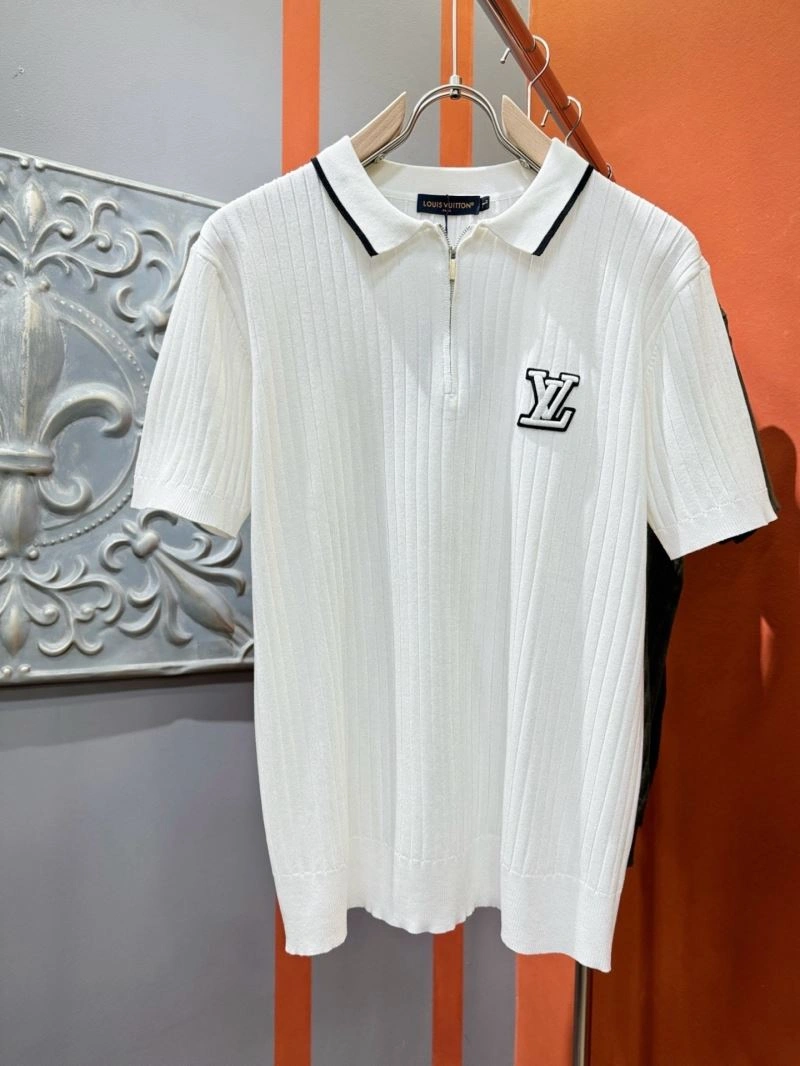 Sleek Louis Vuitton T-Shirts 133307