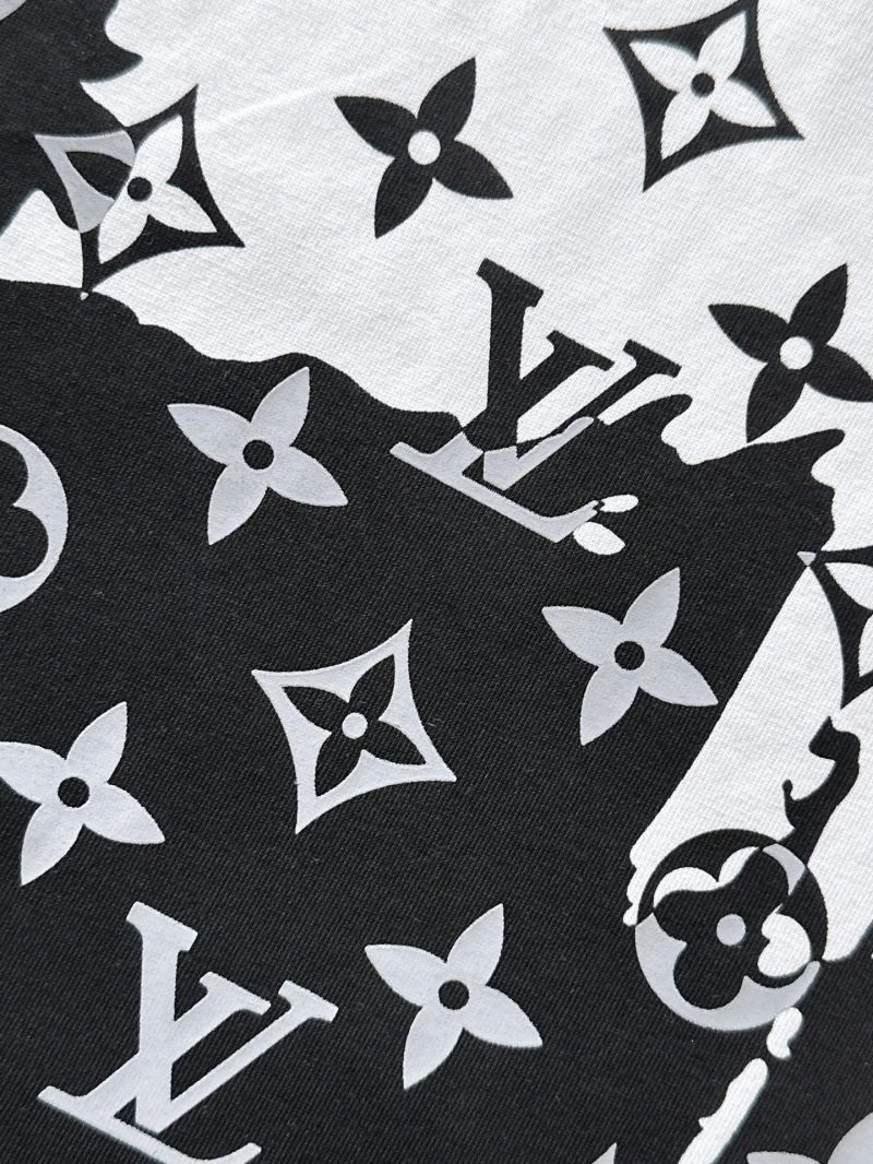WellDesigned Louis Vuitton T-Shirts 133274