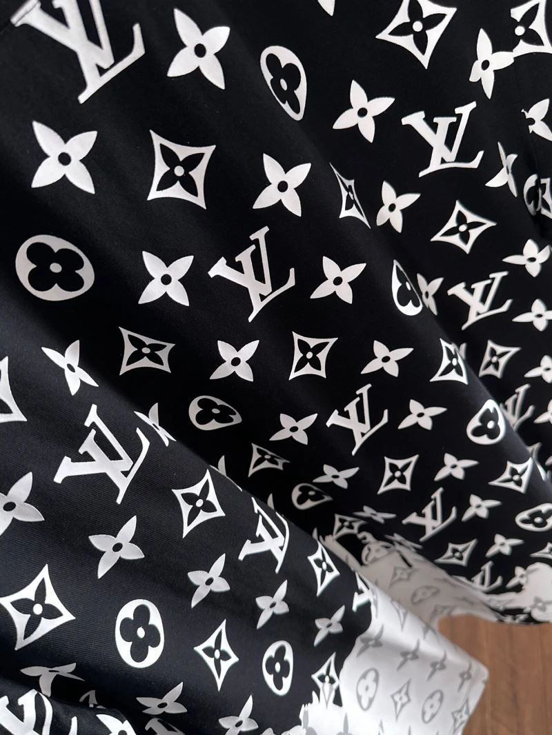 Louis Vuitton T-Shirts Durable 133284