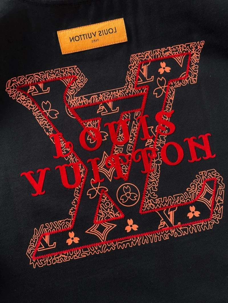Contemporary Louis Vuitton T-Shirts 133291
