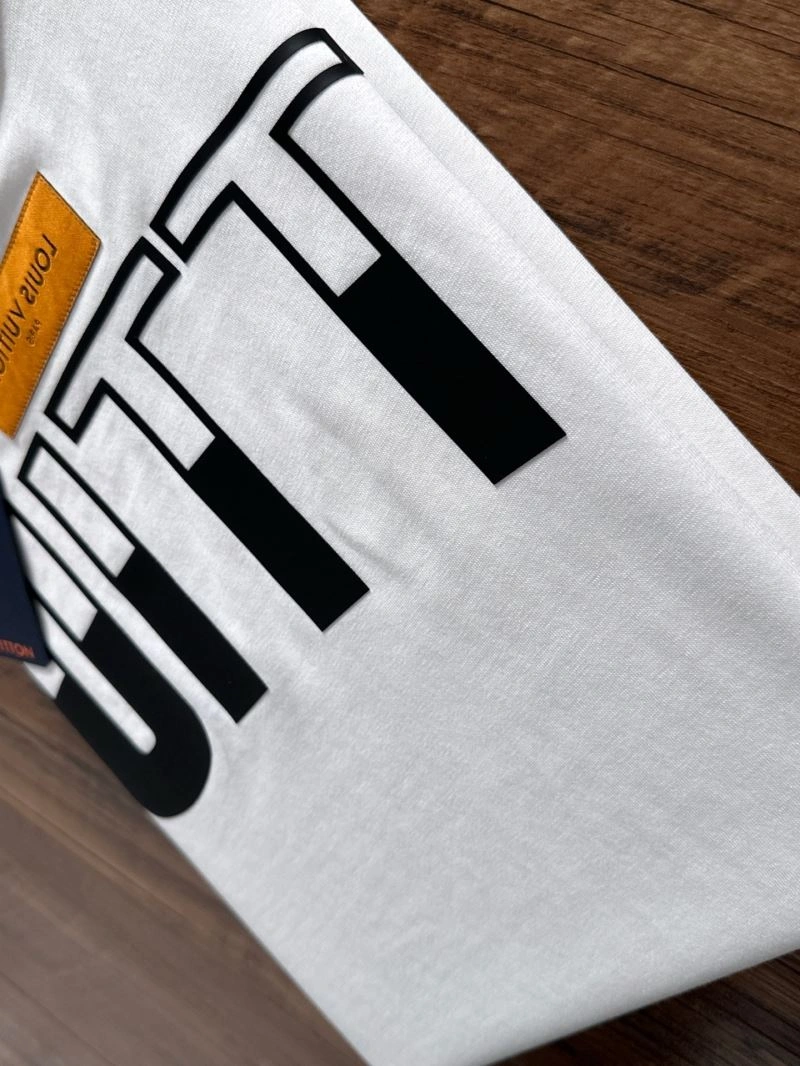 Louis Vuitton T-Shirts Durable 133292