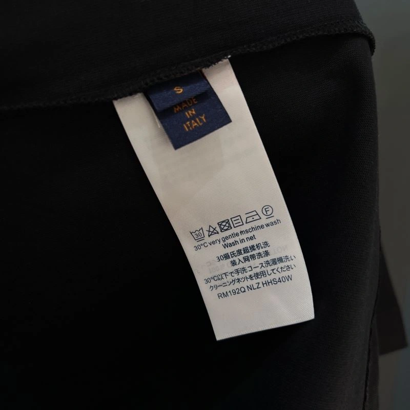 Louis Vuitton T-Shirts Fashionable 133303